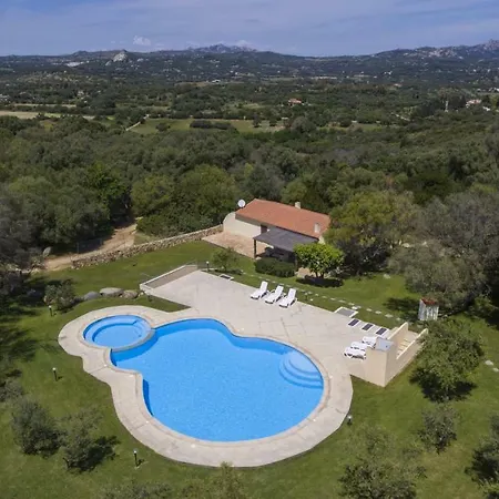 Jaddhu Country 3* Arzachena