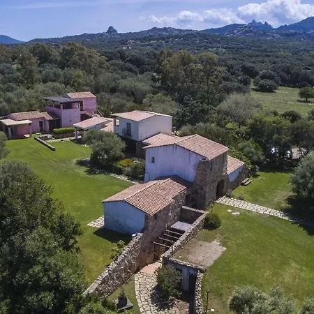 Jaddhu Country 3* Arzachena